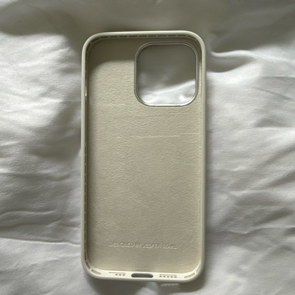Nudient iPhone 13 Pro case - Picture 2 of 2